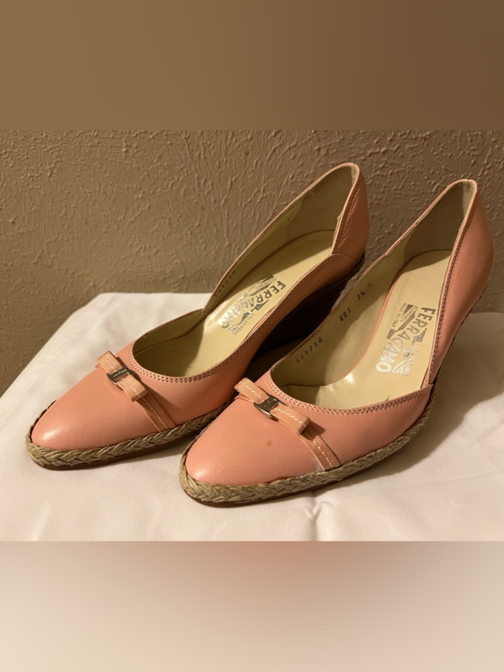Salvatore Ferragamo 7 1/2 C  Pink Leather Bow Espadrille Wedges Shoes Pumps - Picture 2 of 13